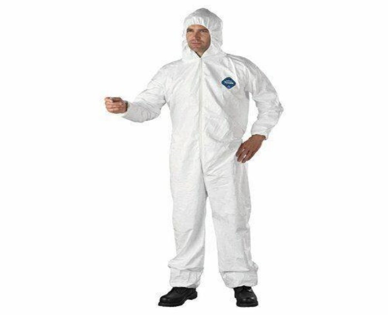DuPont Tyvek Splash Coverall – Waterproof Protective Workwear, White, Elastic Wrists & Ankles (Safety tools)