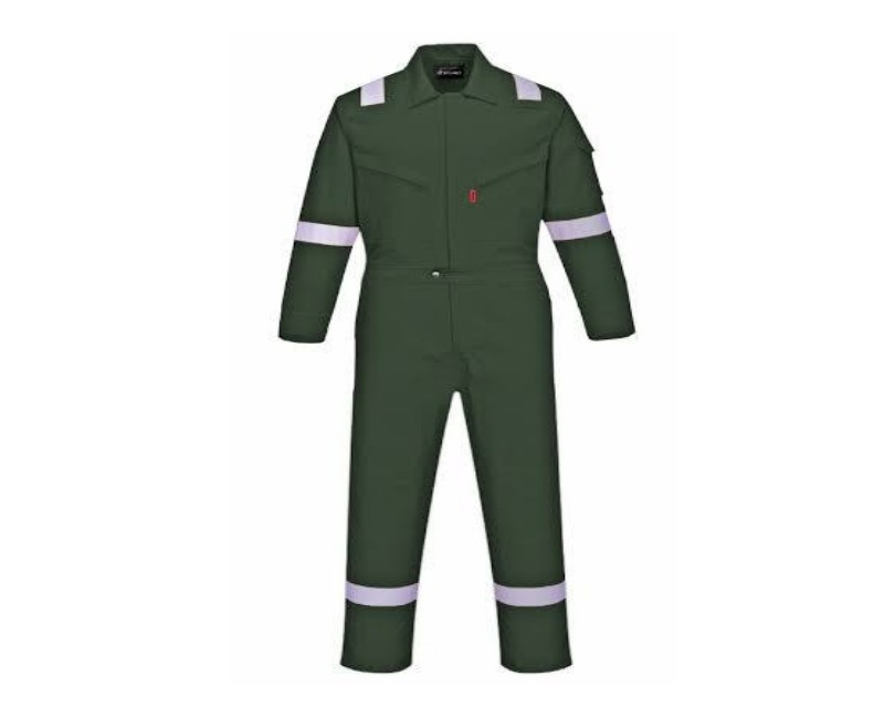DuPont FR Elite Fire-Resistant Coverall – Nomex® Fabric, High-Visibility Reflective Strips, Industrial Safety Workwear, Green (Safety tools)
